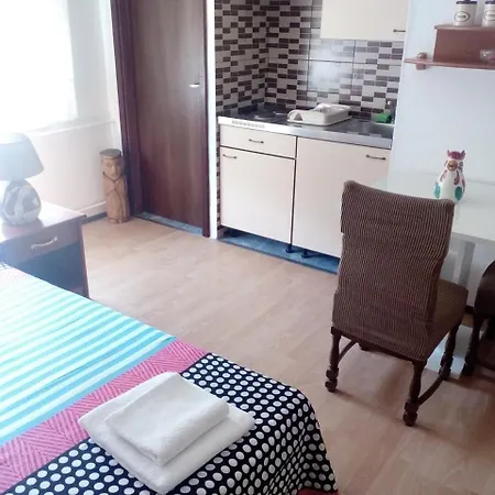Apartman Lorinda *